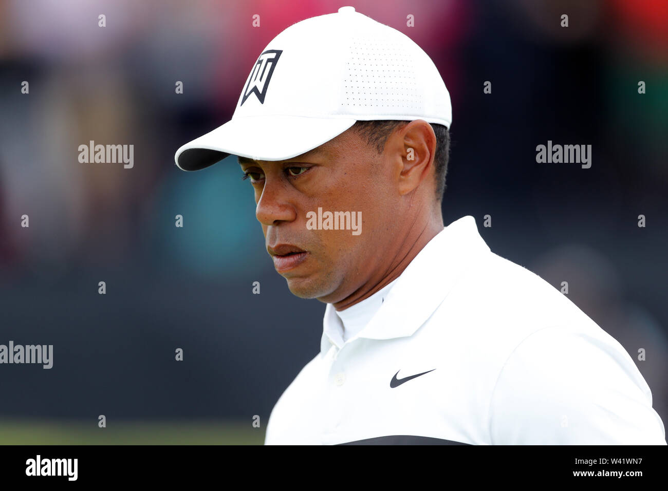 USA's Tiger Woods au cours de la deuxième journée de l'Open Championship 2019 au Club de golf Royal Portrush. Banque D'Images