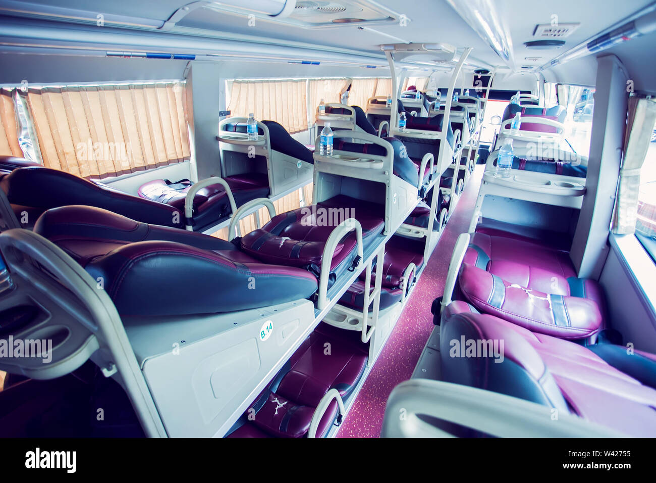 De l'intérieur lit bus pour les touristes et autres voyageurs Photo Stock -  Alamy