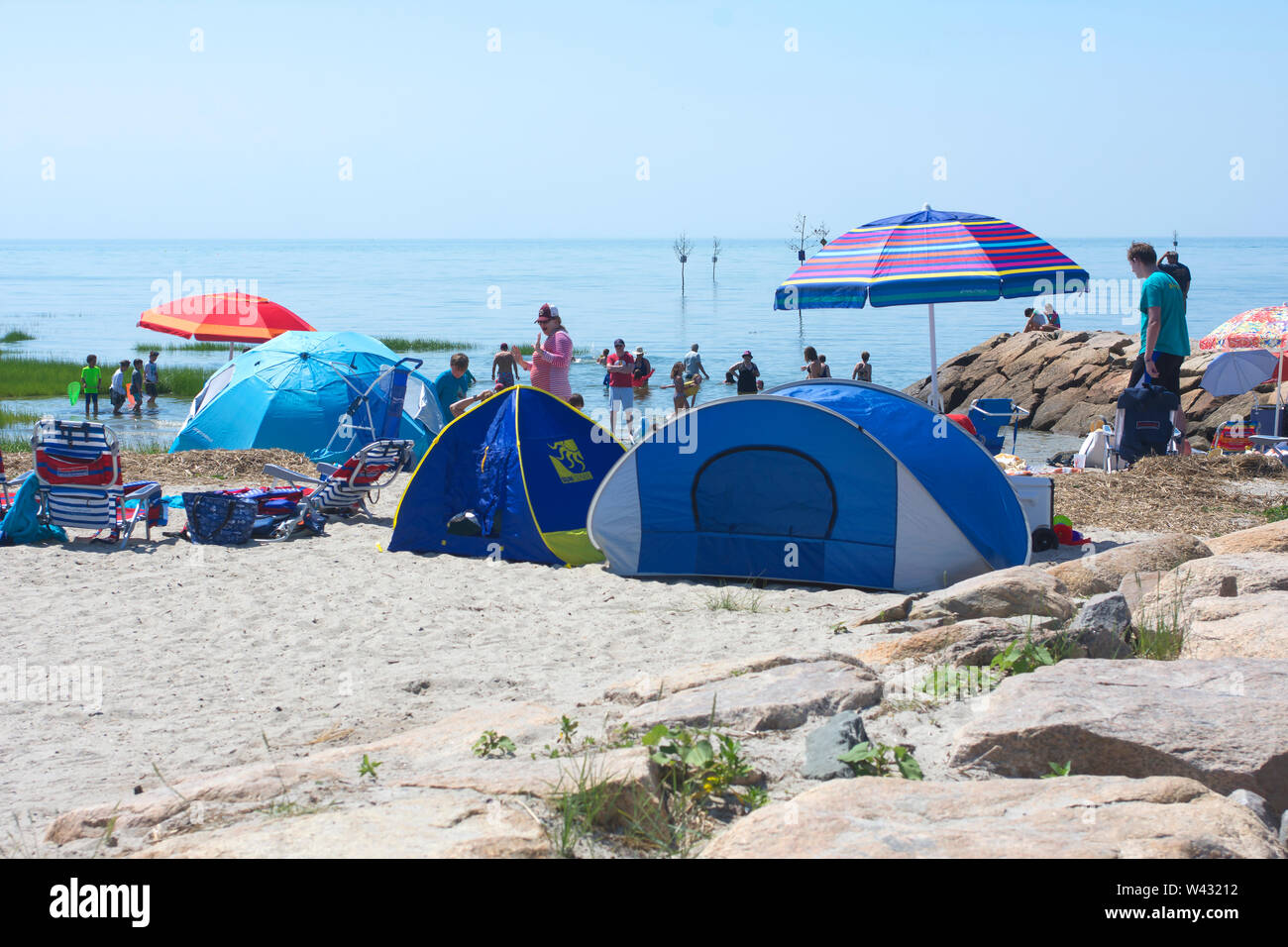 Scène de plage d'été - Rock Harbor, Orleans, Massachusetts à Cape Cod, USA Banque D'Images