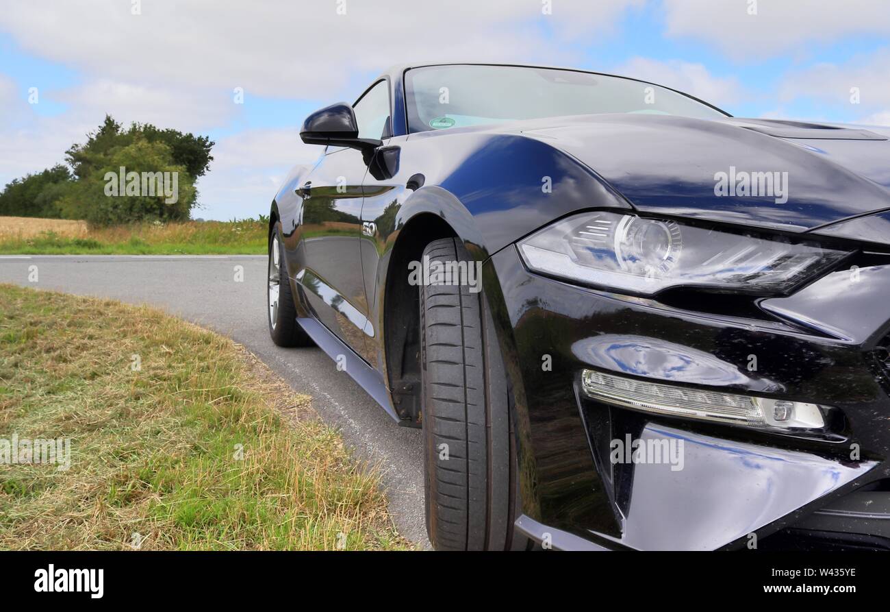 Schleswig-Holstein, Allemagne - 02 juin 2019 : Ford Mustang 2018 Voiture de sport journée ensoleillée voir Banque D'Images