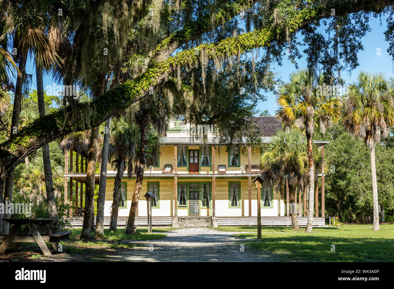 L'Édifice de la planétaire (b. 1904) sur le terrain de Koreshan - un règlement historique utopique du 19e siècle, La Commune Estero, Florida, USA Banque D'Images