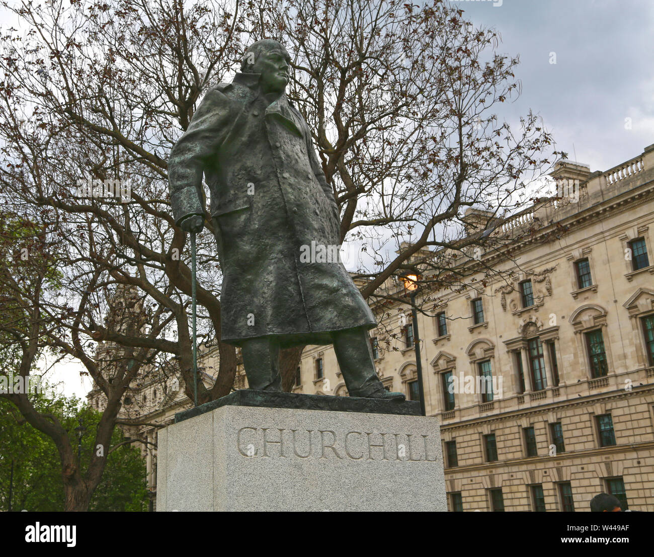 Paris, France - 22 mai 2016 : Statue de Winston Churchill, la place du Parlement, créé par Ivor Roberts-Jones. Banque D'Images