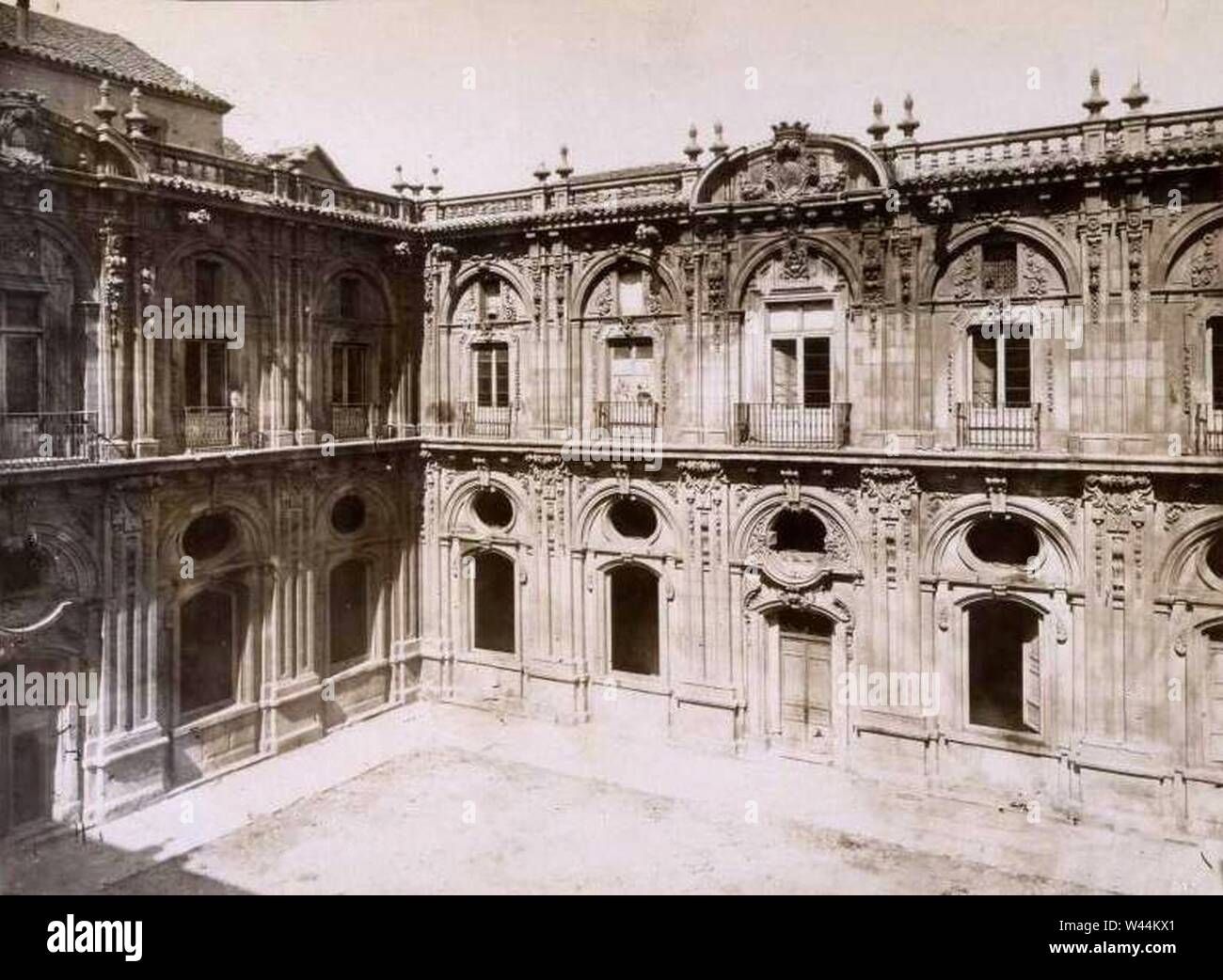Claustro del Convento de Santo Tomás-1875. Banque D'Images