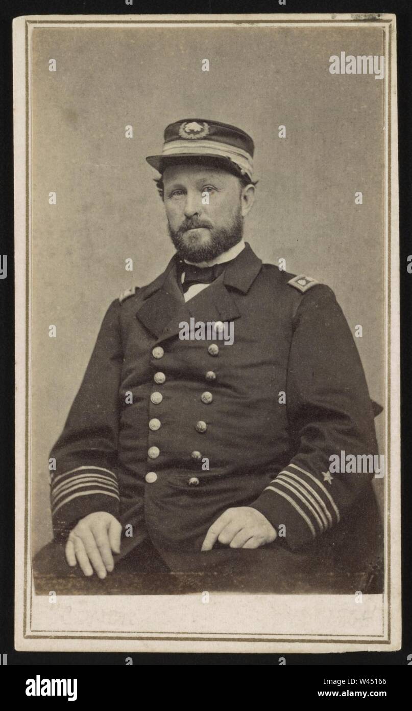 Donald McNeill, commandant de la marine américaine de Fairfax en uniforme) - J. D. Fowler & Co., en face de U.S. Naval Academy, Newport, R.I Banque D'Images