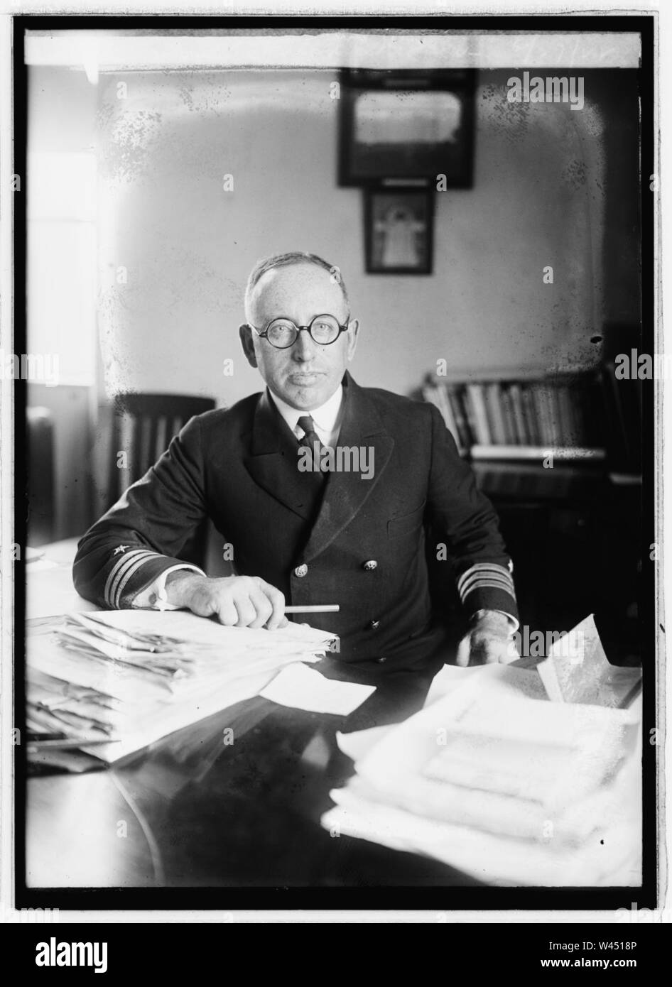 Stanford commandant C. Hooper, 6-27-22 Banque D'Images