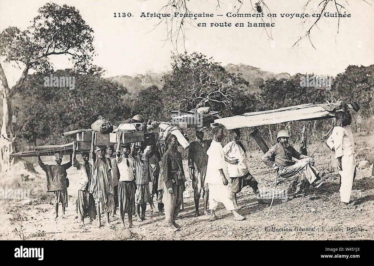 Commentaires sur voyage en Guinée en route en hamac. Banque D'Images