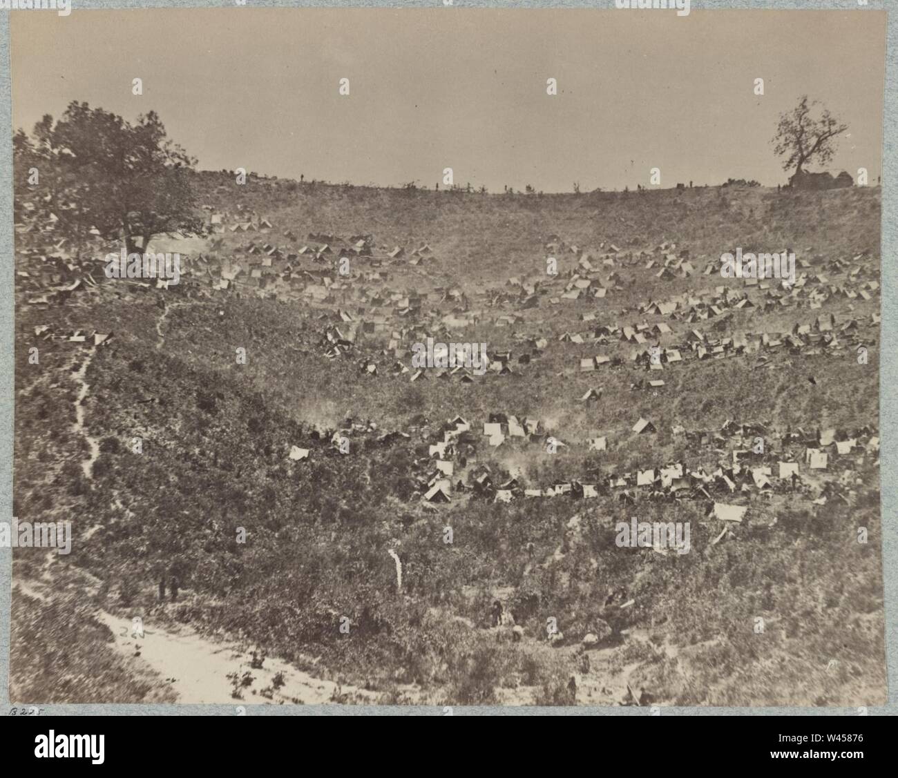 Prisonniers des Confédérés à Belle Plaine Landing, Va., capturé avec la division de Johnson, 12 mai 1864 Banque D'Images