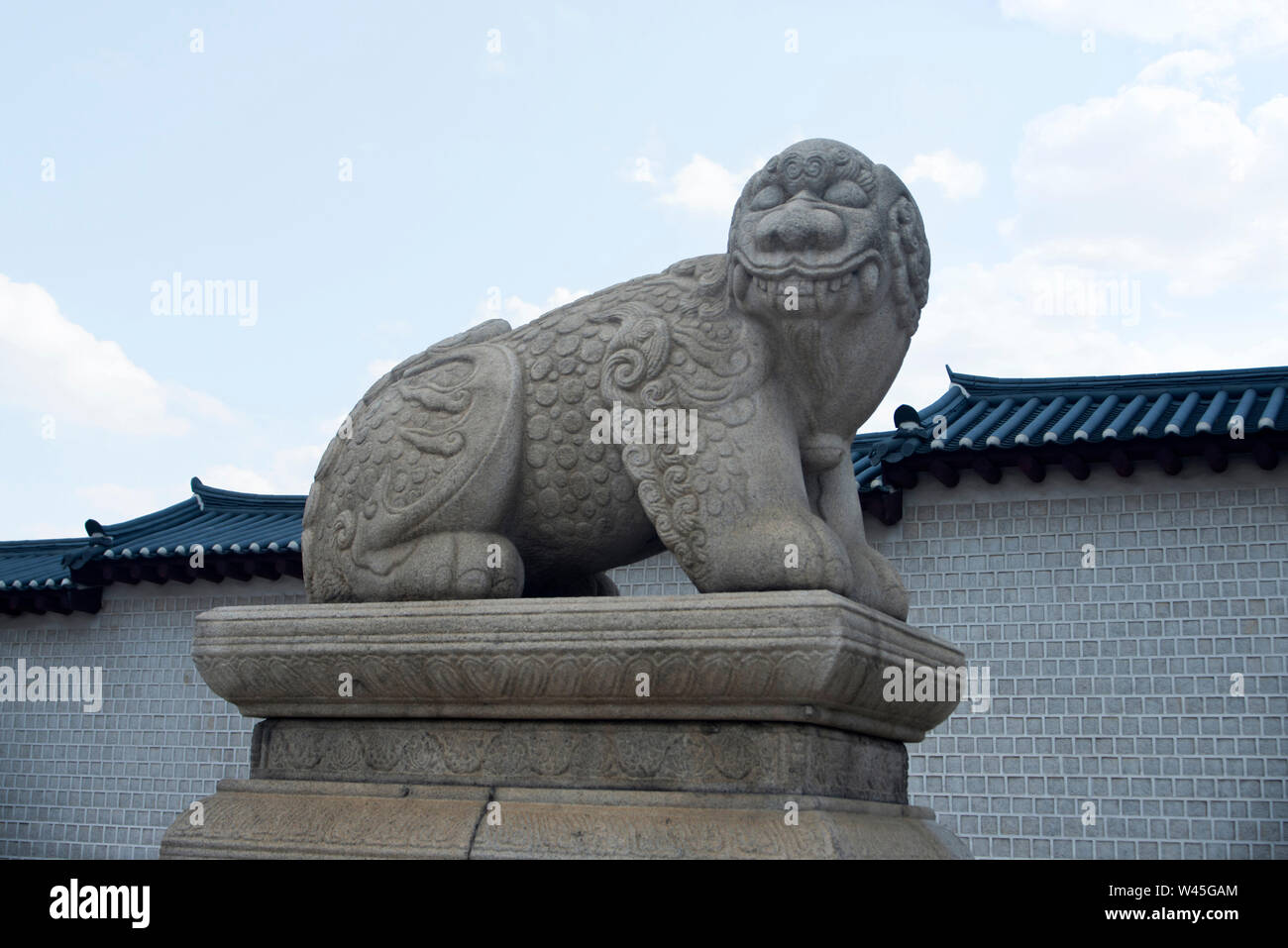 Animal mythologique, Haetae, Licorne lion en face de Palais de Gyeongbok, Séoul, Corée du Sud. Banque D'Images