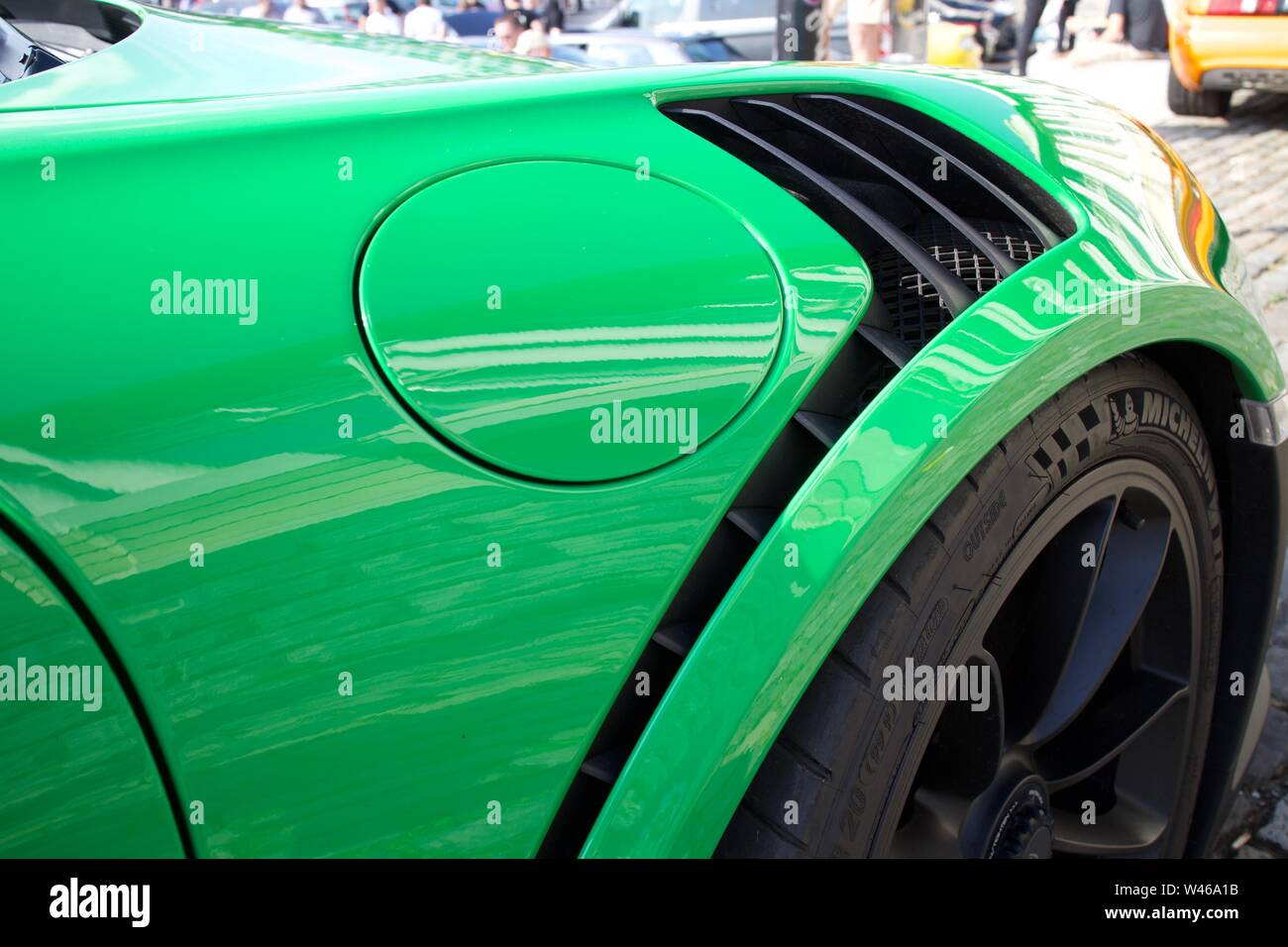 Rencontrez Queen Square Bristol 2019 Juillet - Porsche GT3RS Banque D'Images