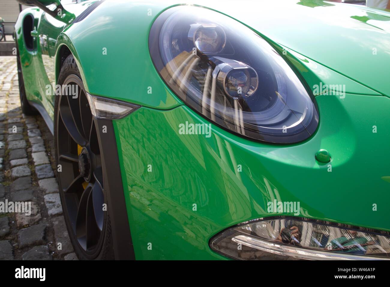 Rencontrez Queen Square Bristol 2019 Juillet - Porsche GT3RS Banque D'Images
