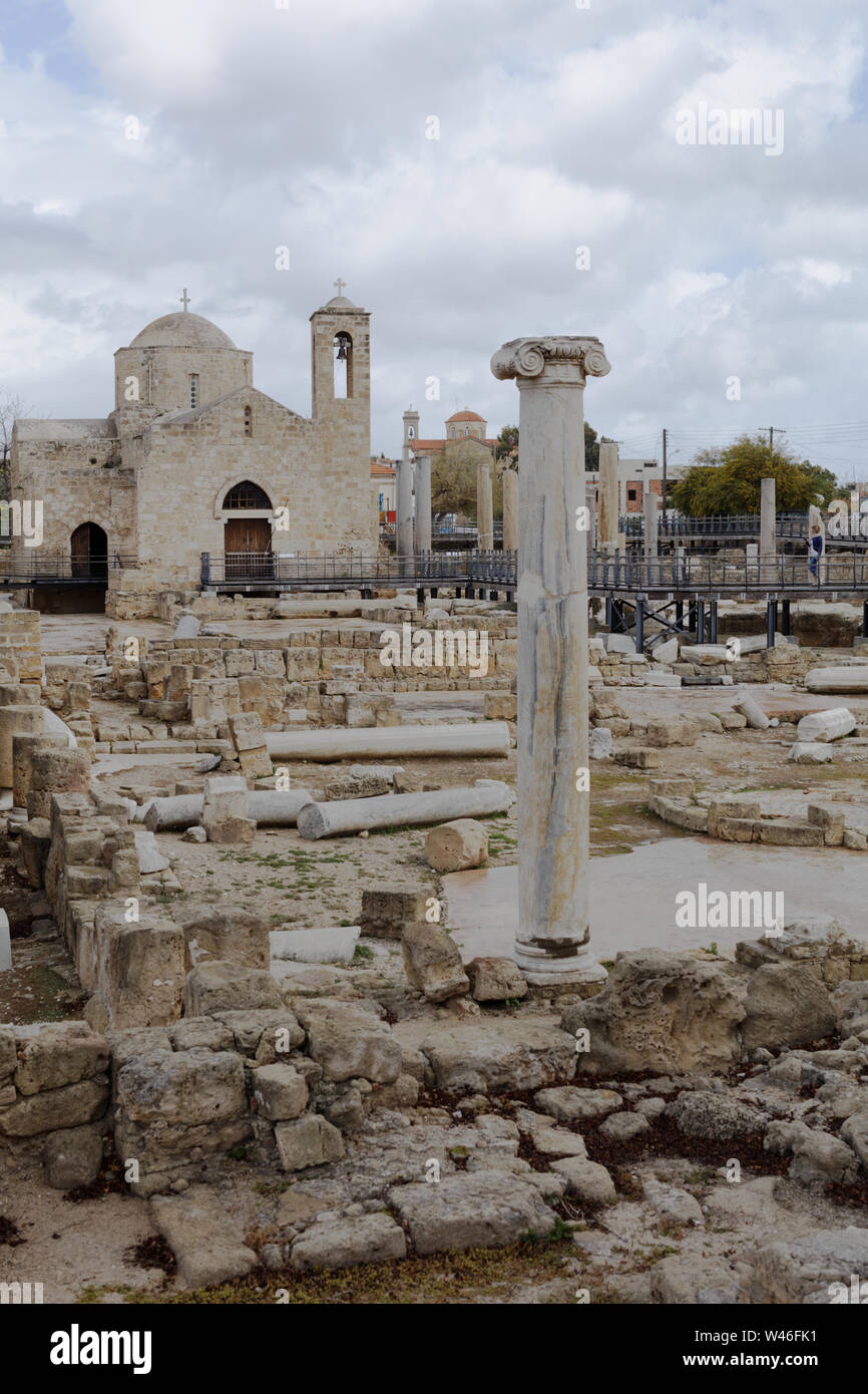 L'église Agia Kyriaki Chrysopolitissa, l'ancienne basilique parc archéologique de Paphos, Chypre. Saint Paul enseigne le christianisme ici sur AD 45 Banque D'Images