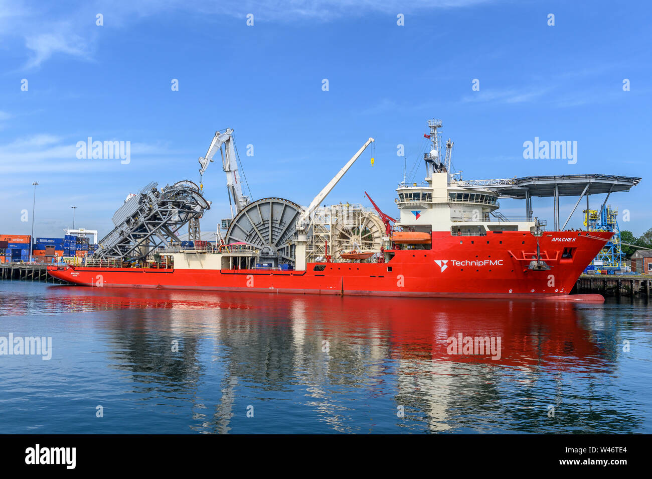 Navire de pose de canalisations, Apache II, amarré à North Blyth, Northumberland, Angleterre Banque D'Images