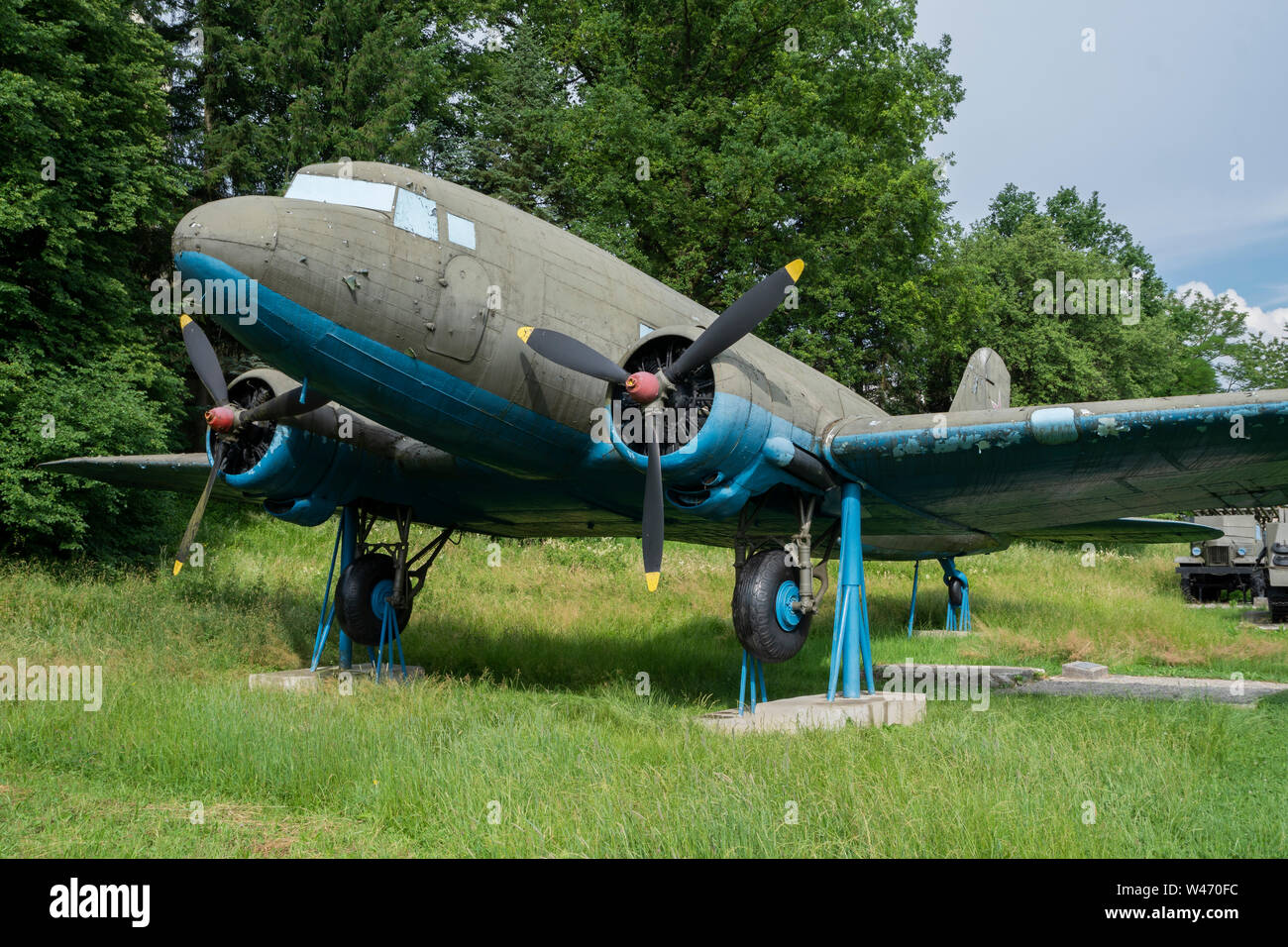 Musée militaire et historique en plein air à Svidnik - Lisunov Li-2 (version russe du Dakota américain DC-3/C-47). Slovaquie, Europe Banque D'Images