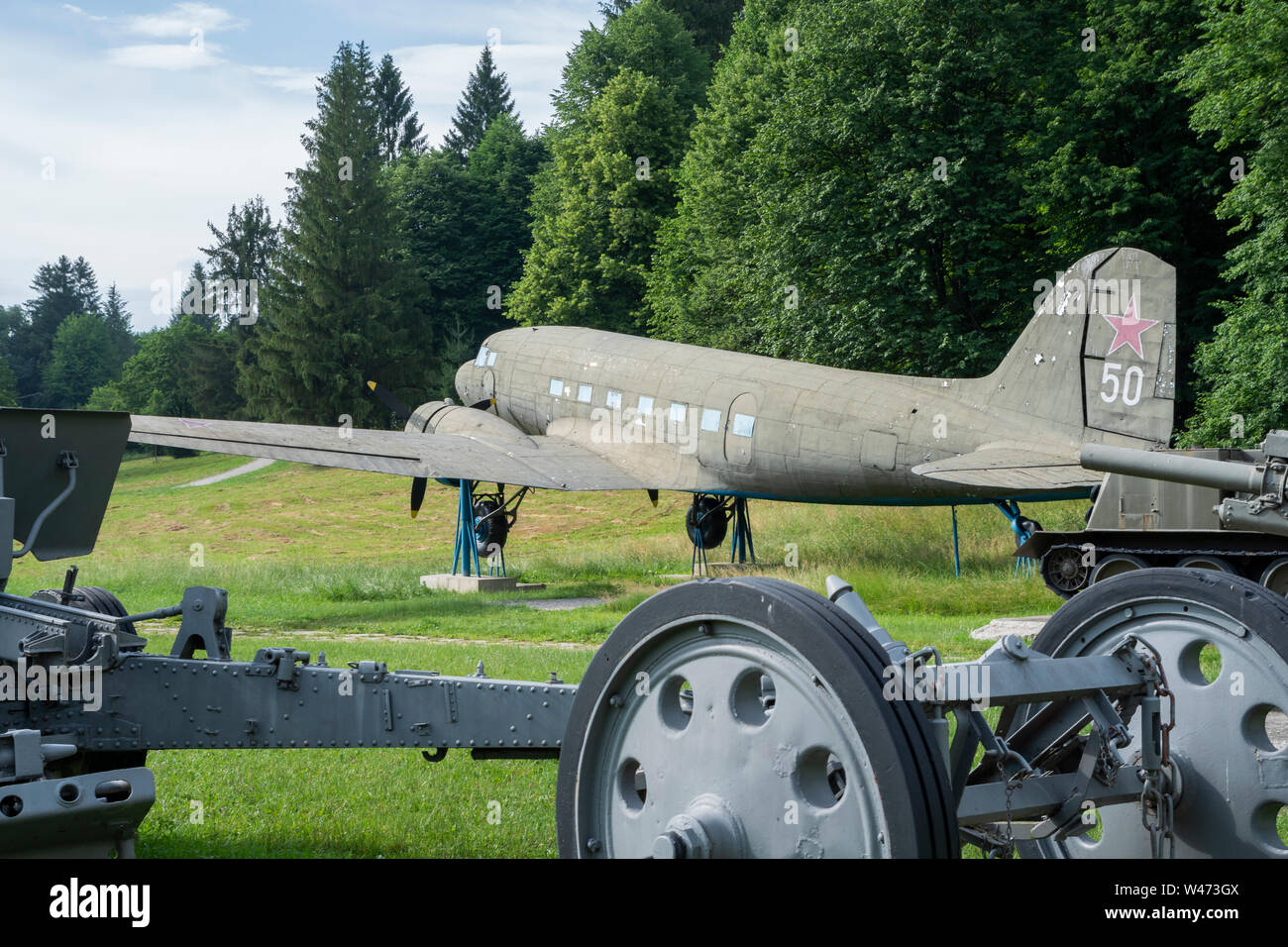 Musée militaire et historique en plein air à Svidnik. - Lisunov Li-2 (version russe du Dakota américain DC-3/C-47). Slovaquie, Europe Banque D'Images