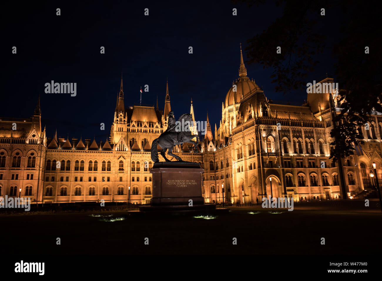 Hongrie - BUDAPEST - ERICTED LE PARLEMENT DE 1885 À 1904 - L'ARCHITECTE IMRE STEINDL - PARLAMENT - ORSZÀGHÀZ - BÂTIMENT HISTORIQUE DE BUDAPEST BUDAPEST HONGRIE- © Frédéric Beaumont Banque D'Images