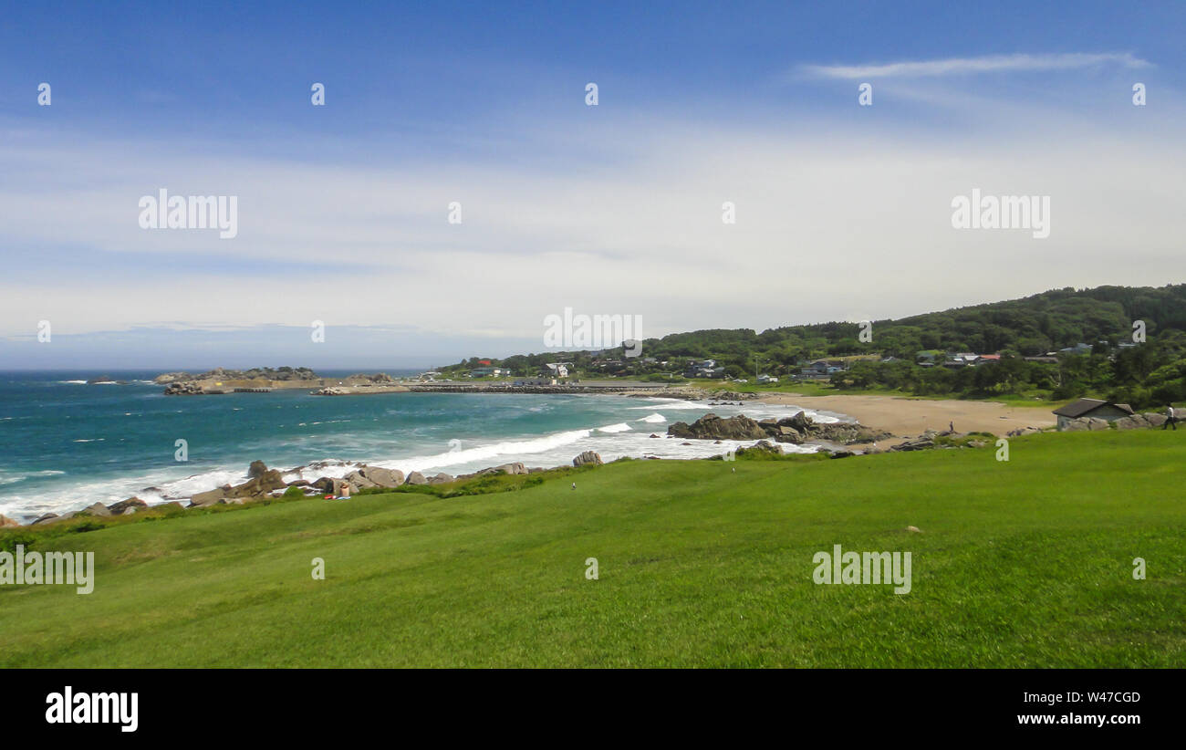 Tanesashi kaigan côte. Le littoral comprend à la fois des plages de sable et de rochers, les prés herbeux et une vue panoramique. Hachinohe, Aomori, Japon. Août 08, 2016 Banque D'Images