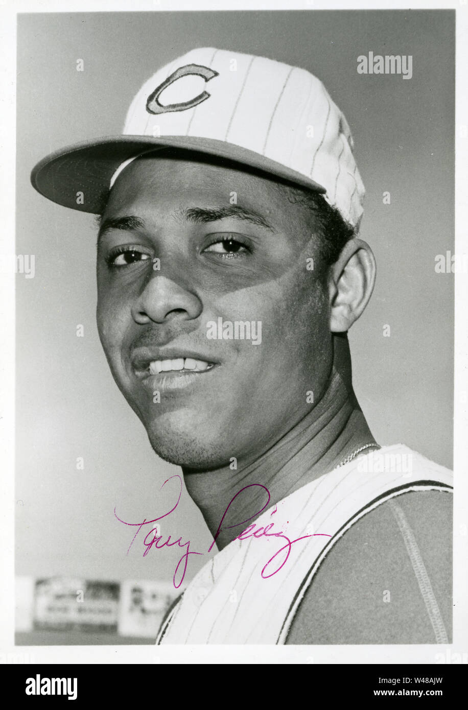 Joueur de baseball Star Tony Perez avec les Reds de Cincinnati dans les années 1970 Banque D'Images