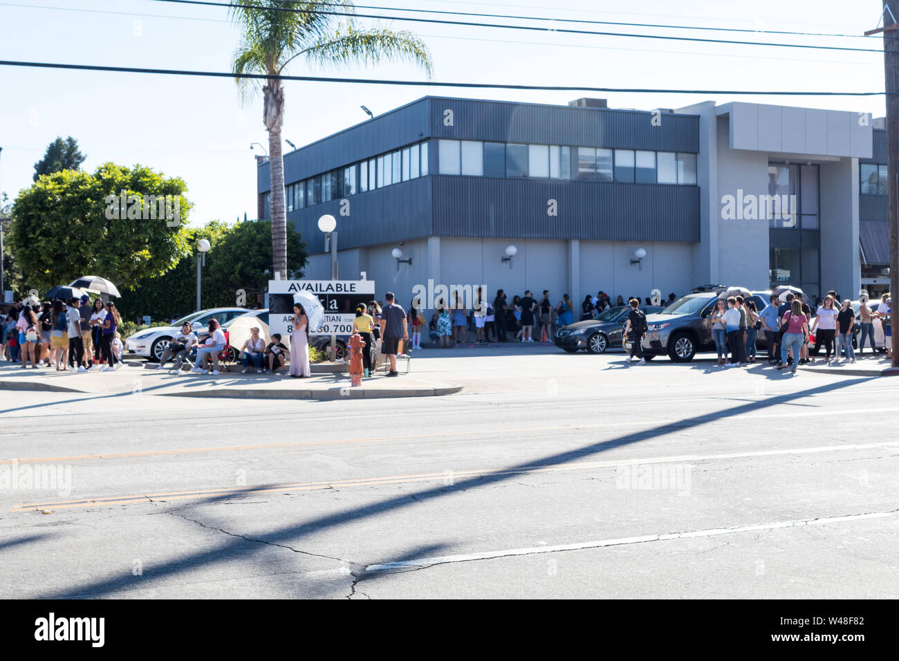 BURBANK, Californie, USA - 14 juillet 2019 : Saison 3 Netflix Stranger Things, boules de chocolat de Pop Up Store à Baskin Robbins sur leur dernier jour. Banque D'Images