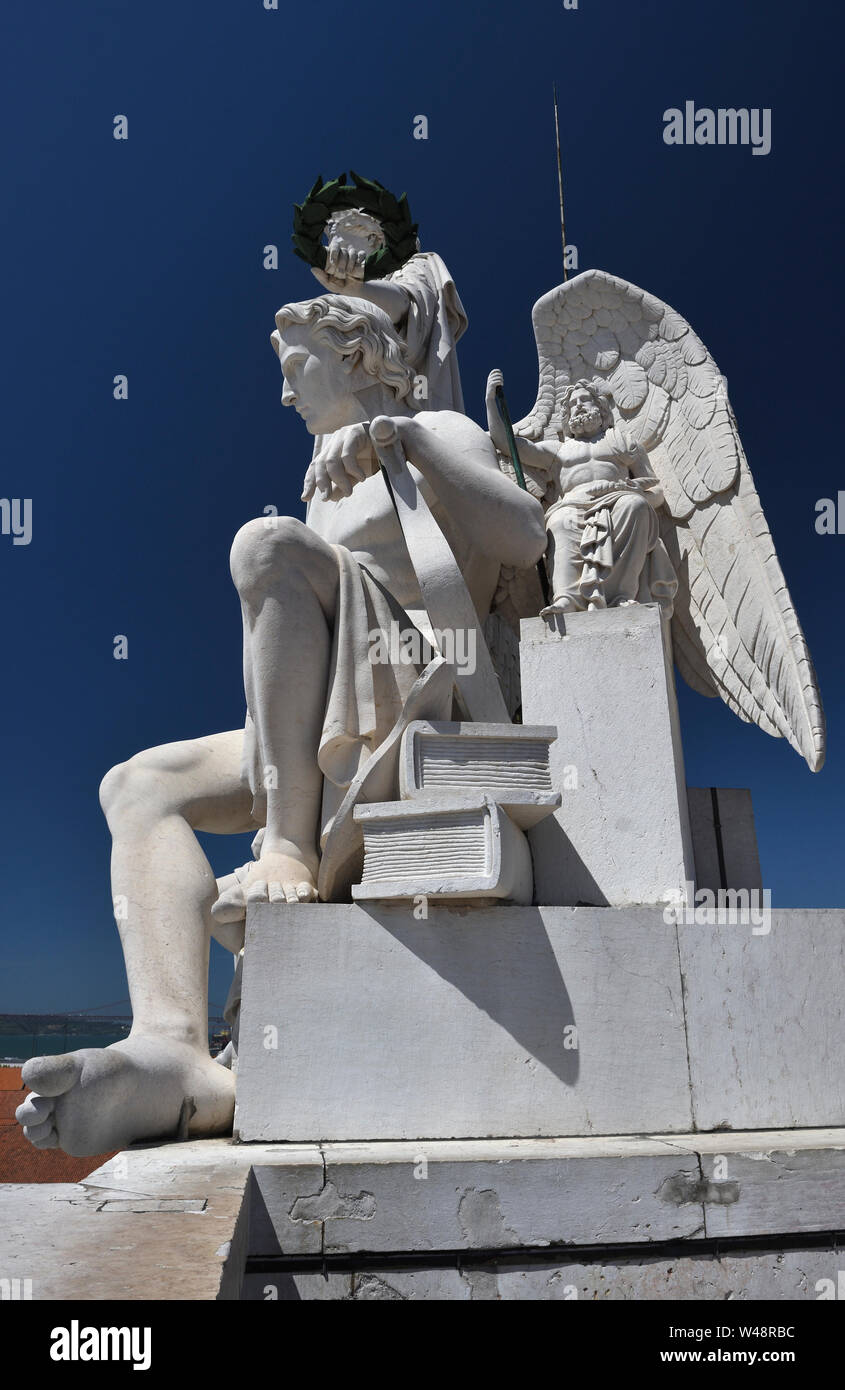 Statue d'un génie;rua Augusta arch;Praca do Comercio Lisbonne Portugal;; ; Banque D'Images