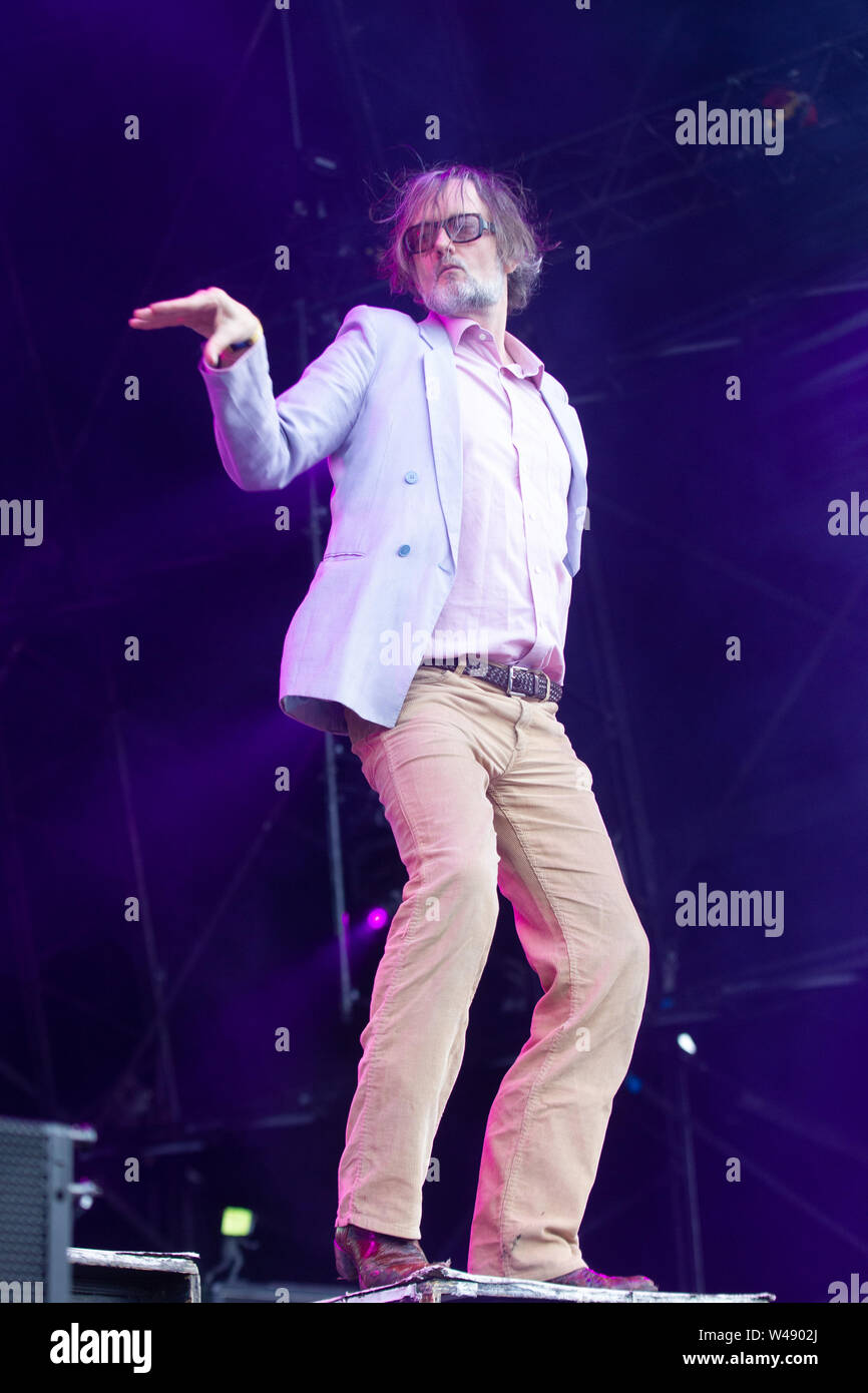 Jarvis Cocker fonctionne à Bluedot samedi soir.(20 Juillet 2019) qui aura lieu du 18 au 21 juillet à l'Observatoire Jodrell Bank, Cheshire UK. Banque D'Images