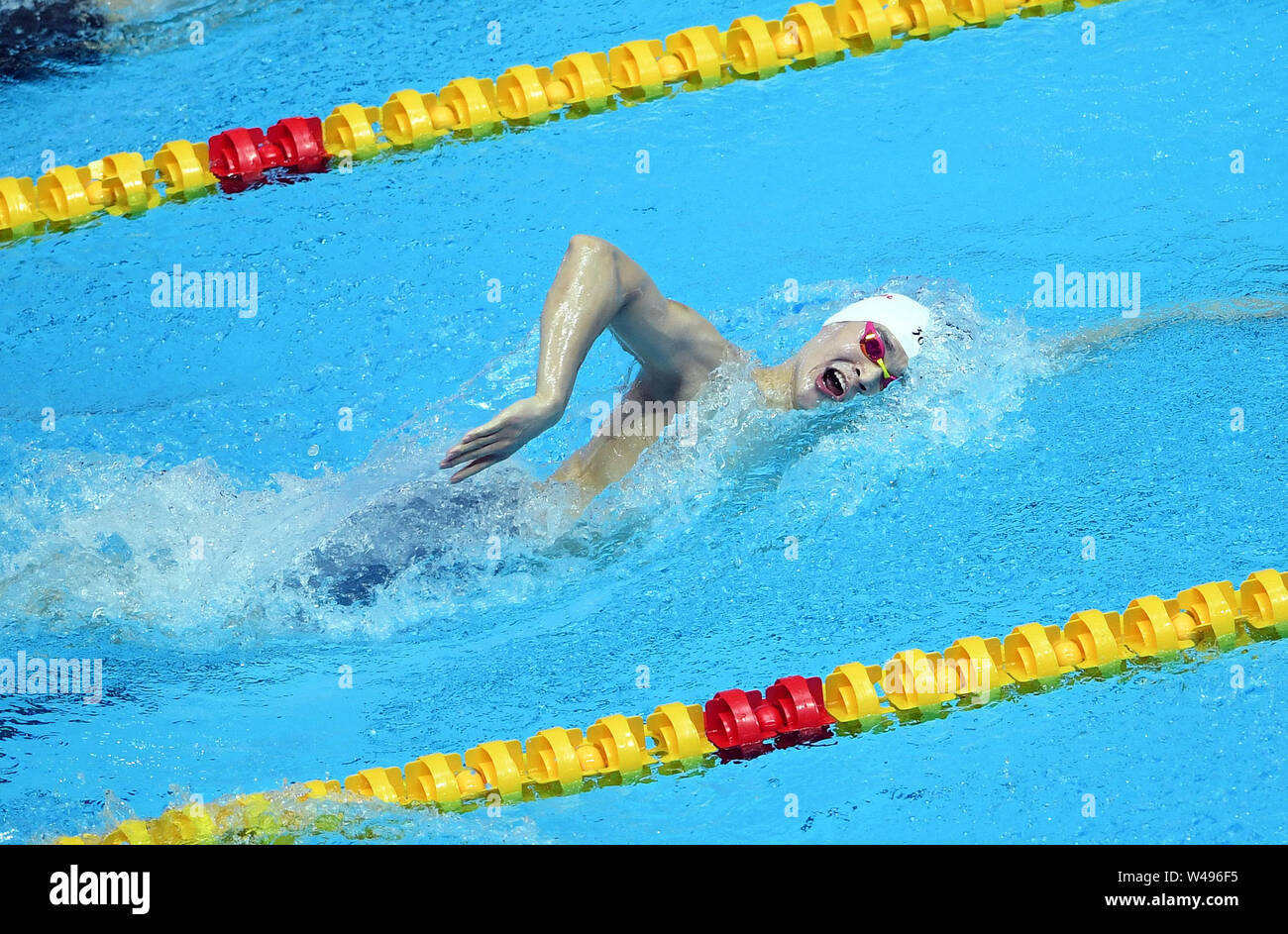 (190721) -- GWANGJU, 21 juillet 2019 (Xinhua) -- Sun Yang, de la concurrence de la Chine au cours de la men's 400m nage libre au Championnat du monde FINA 2019 Gwangju Gwangju, en Corée du Sud, le 21 juillet 2019. (Xinhua/Tao Xiyi) Banque D'Images