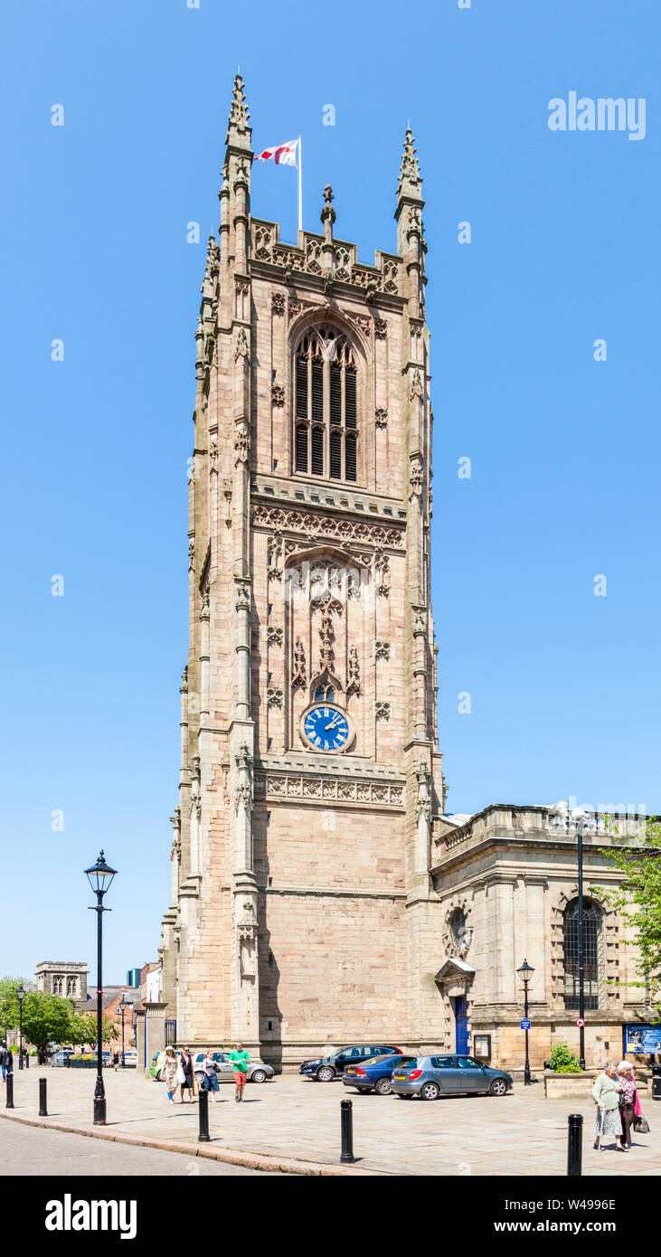 La cathédrale de Derby, connu comme la cathédrale de Tous les Saints, sur la porte de fer dans le quartier de la Cathédrale, Derby, England, UK Banque D'Images