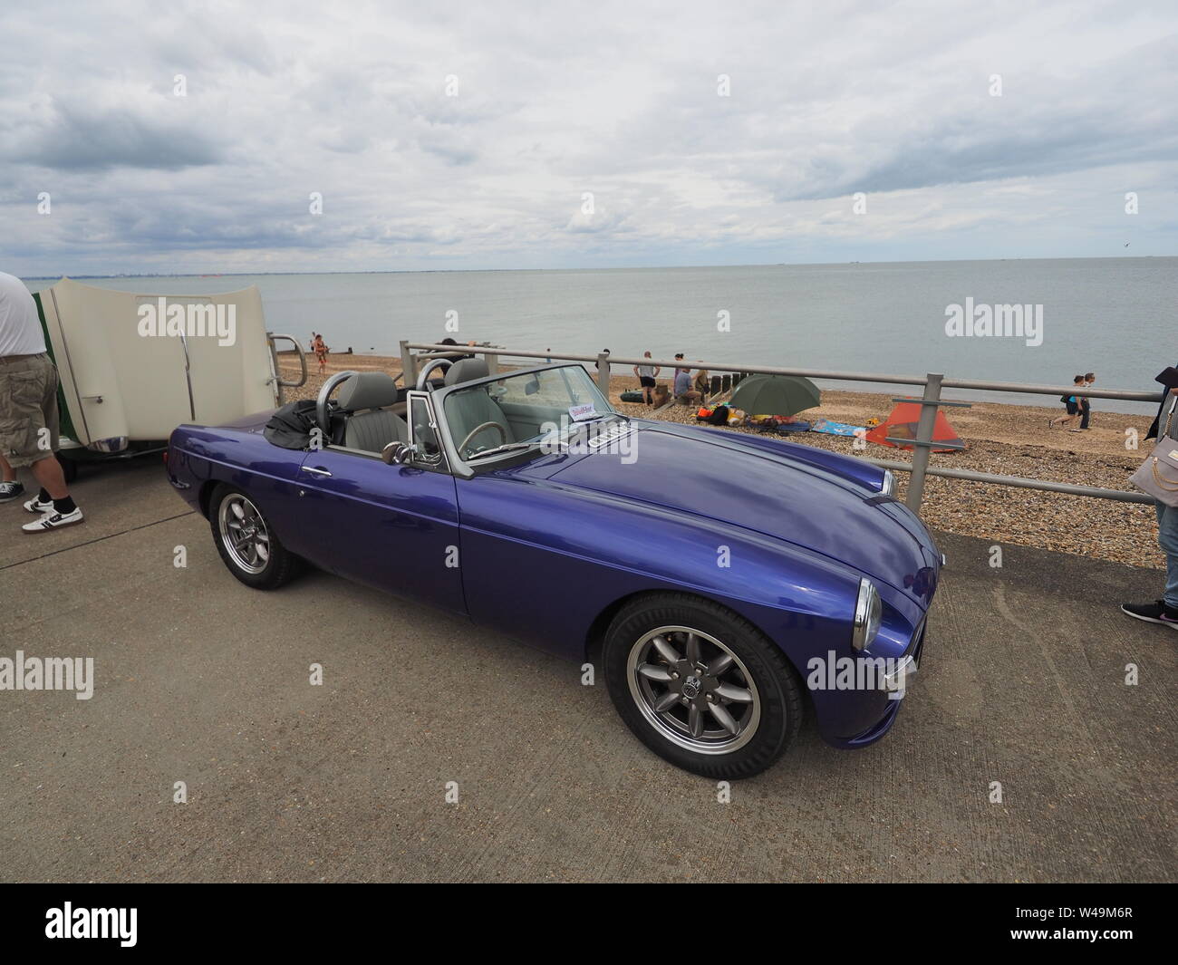 Minster sur Mer, Kent, UK. 21 juillet, 2019. Photos de l'assemblée annuelle de voitures classiques d'affichage le long de la promenade leas Minster organisée par la douce Hut. Credit : James Bell/Alamy Live News Banque D'Images