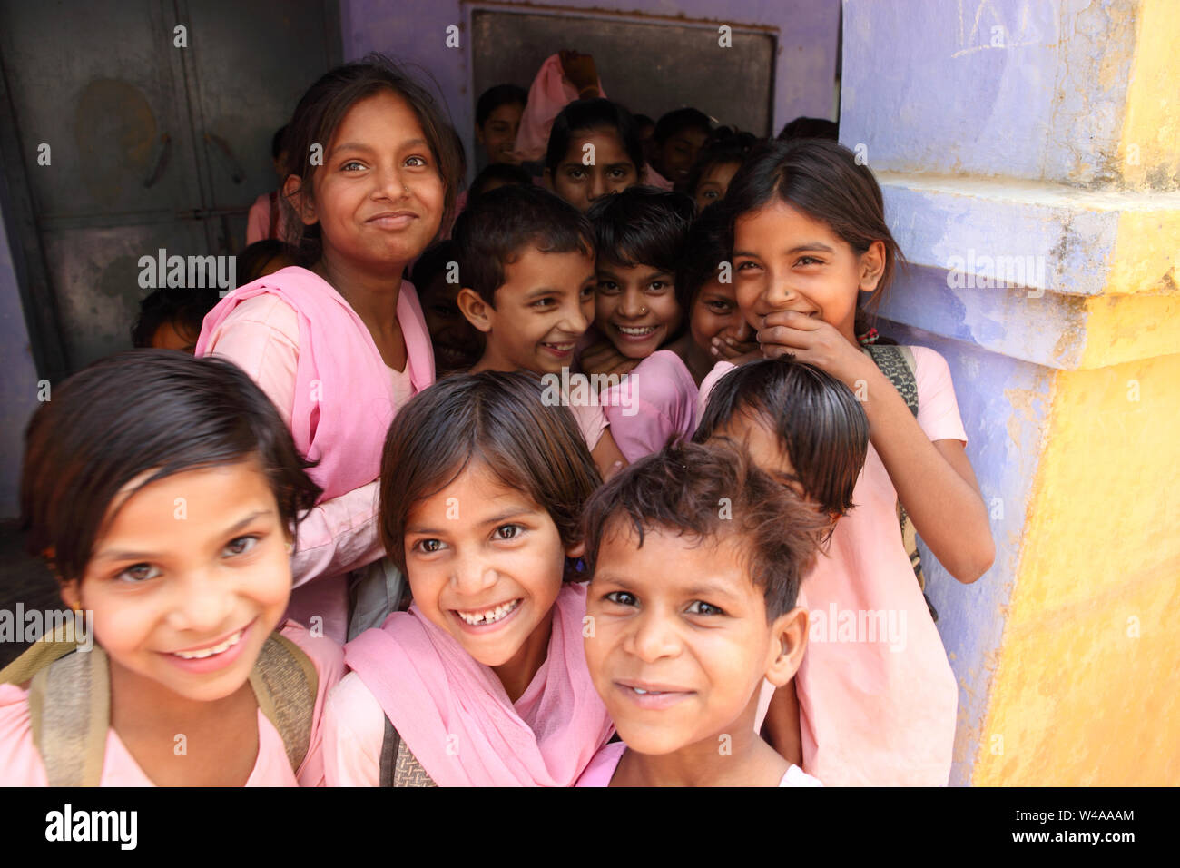 Groupe indien de l'école des enfants dans une école Banque D'Images