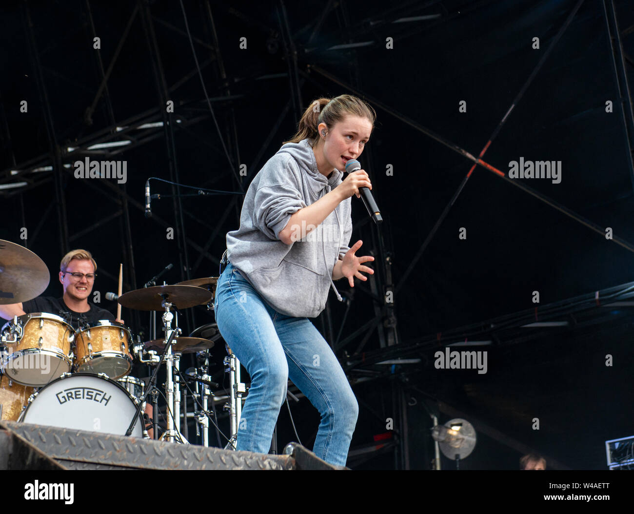 Chanteuse norvégienne Sigrid jouer live à la latitude Festival, Henham Park, Suffolk, UK, 21 juillet 2019 Banque D'Images