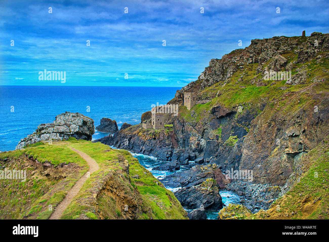 Le moteur très populaire les couronnes nommé maisons, situé dans Botallack, Cornwall, Royaume-Uni. Banque D'Images