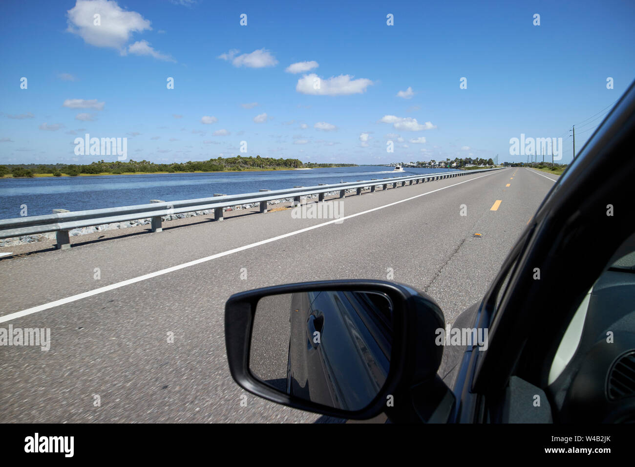 En direction nord sur l'a1a de l'autoroute côtière près de St Augustine en Floride US USA Banque D'Images