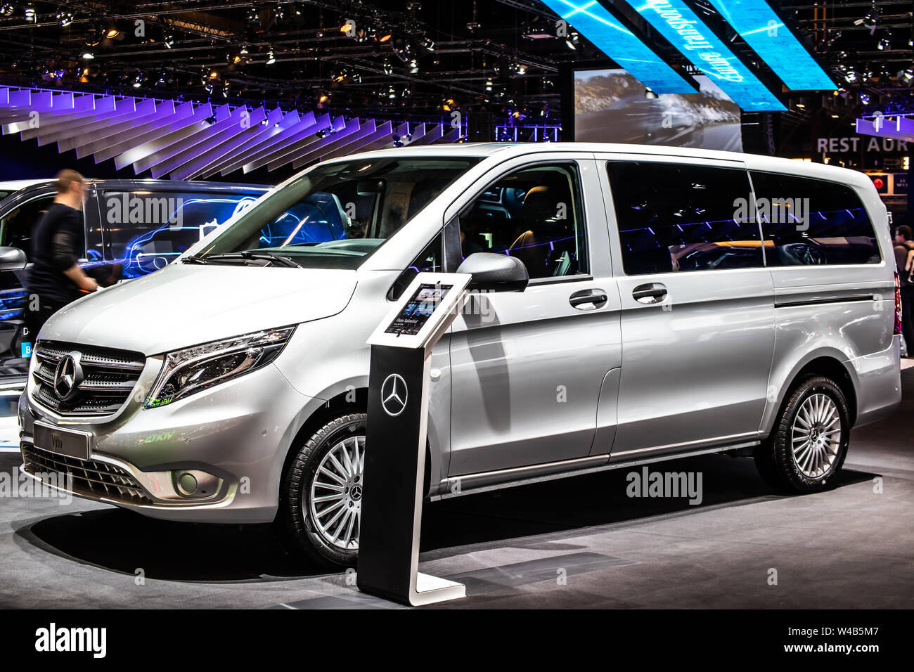 Bruxelles, Belgique, Jan 2019 : Mercedes Vito, Brussels Motor Show, produit par Mercedes Benz, véhicule utilitaire léger comme cargo van, camion Banque D'Images