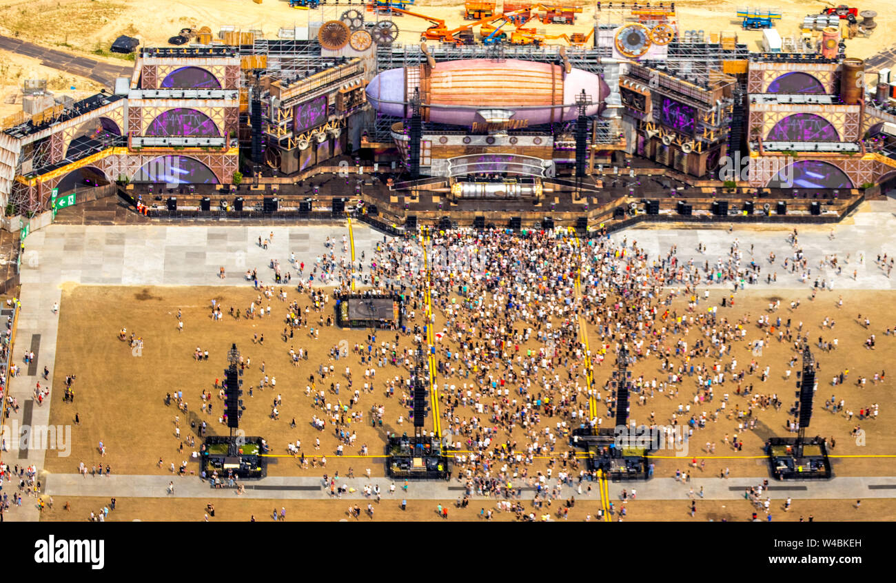 Festival 2019 ParookaVille Luftbild à l'aéroport de Weeze, fête de la musique dans le domaine de la musique de danse électronique à Weeze sur le Rhin inférieur, Rhénanie-N-W Banque D'Images