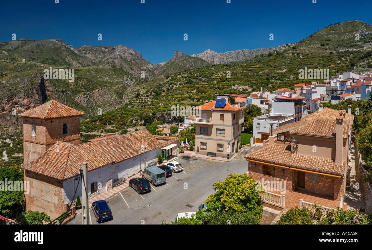 Village de Lentegi, la Sierra del Chaparral, province de Grenade, Andalousie, Espagne Banque D'Images