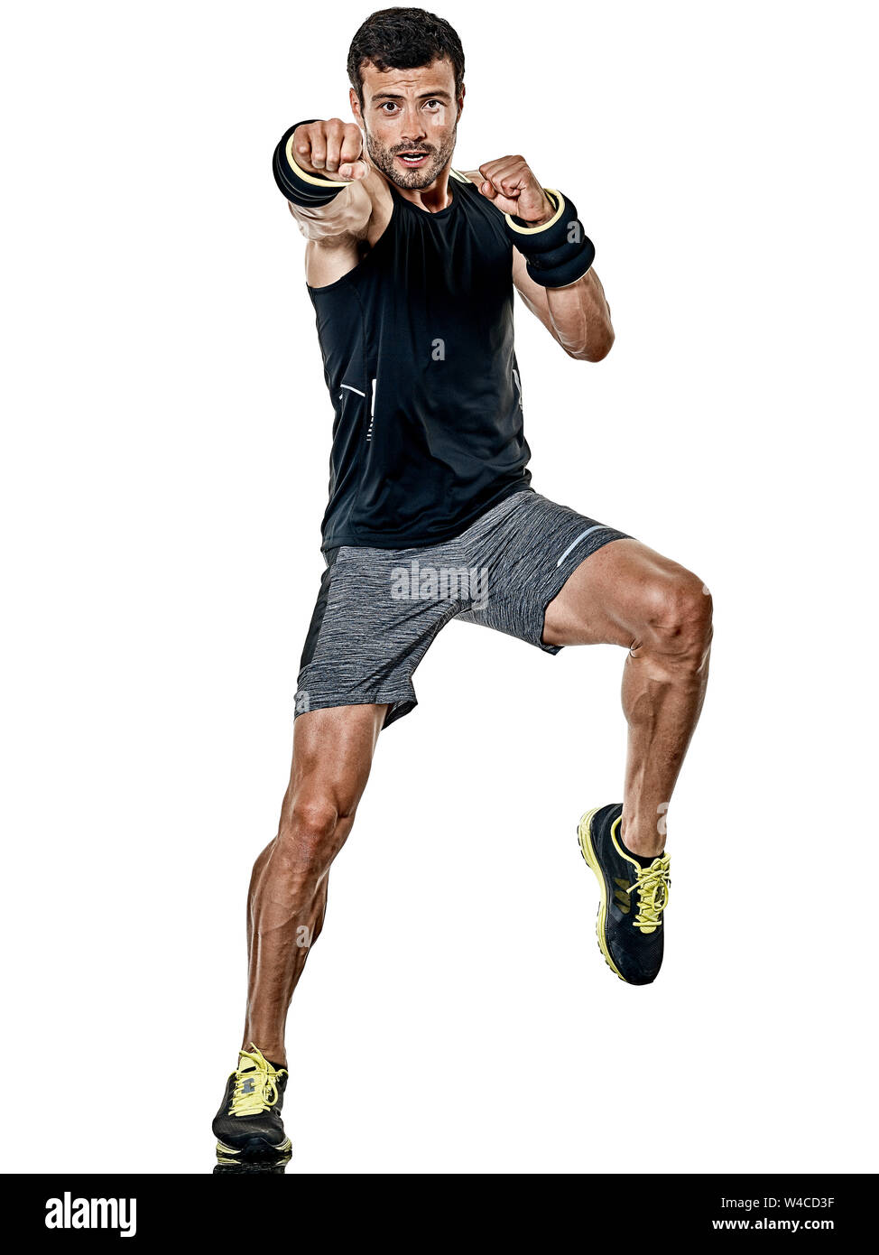 Un portrait de l'homme remise en forme l'exercice exercices cardio boxing dans studio isolé sur fond blanc Banque D'Images