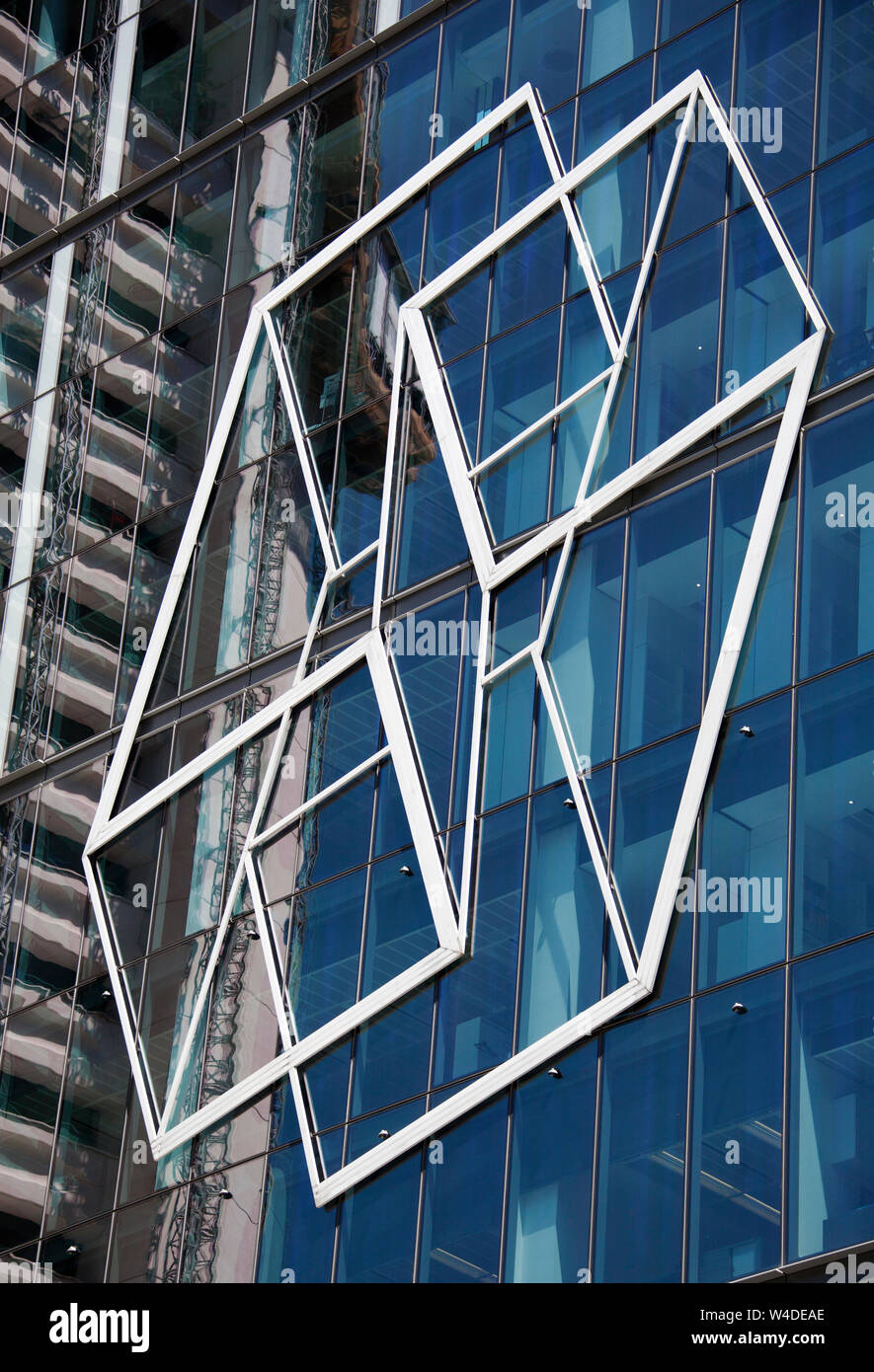 Voir le résumé d'un gratte-ciel moderne de l'extérieur en centre-ville de Sydney (Nouvelle-Galles du Sud). Banque D'Images