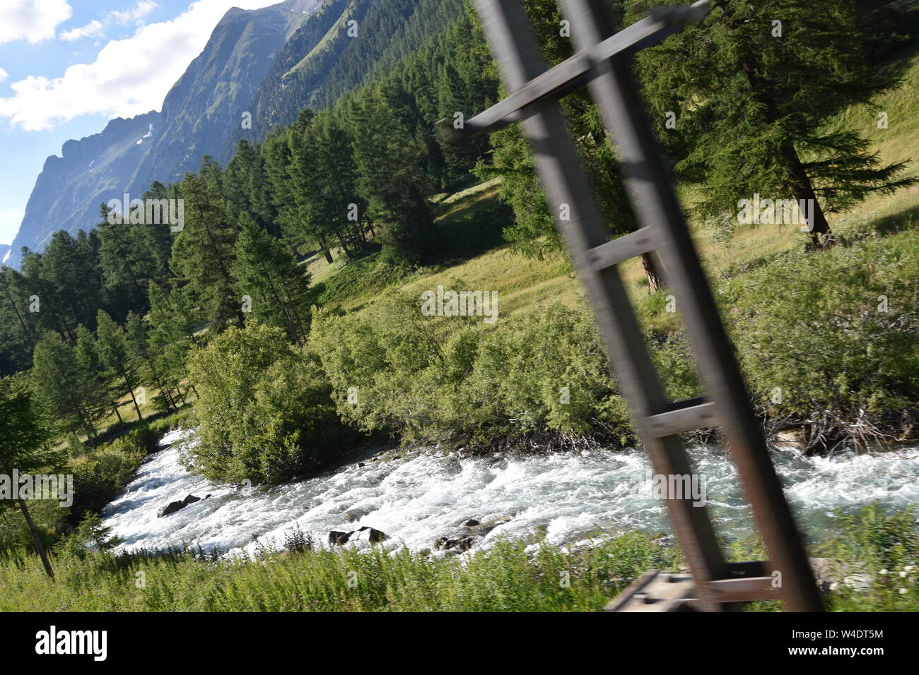 Rivière, Bernina Express, Suisse Banque D'Images