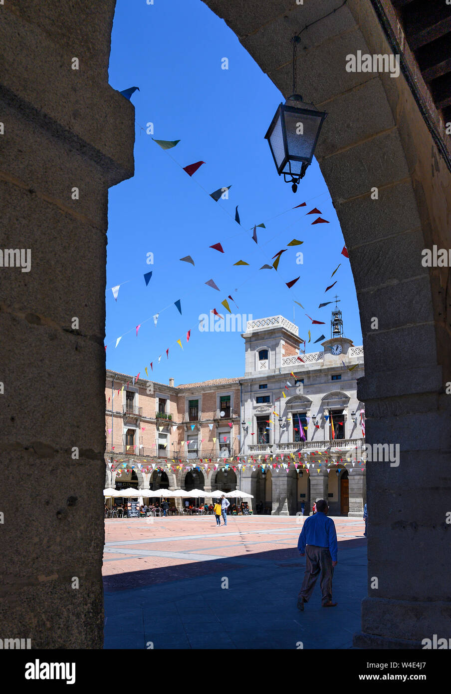 La Plaza Mercado Chico avec la Mairie, hôtel de ville, à l'arrière-plan, Avila, Espagne Banque D'Images