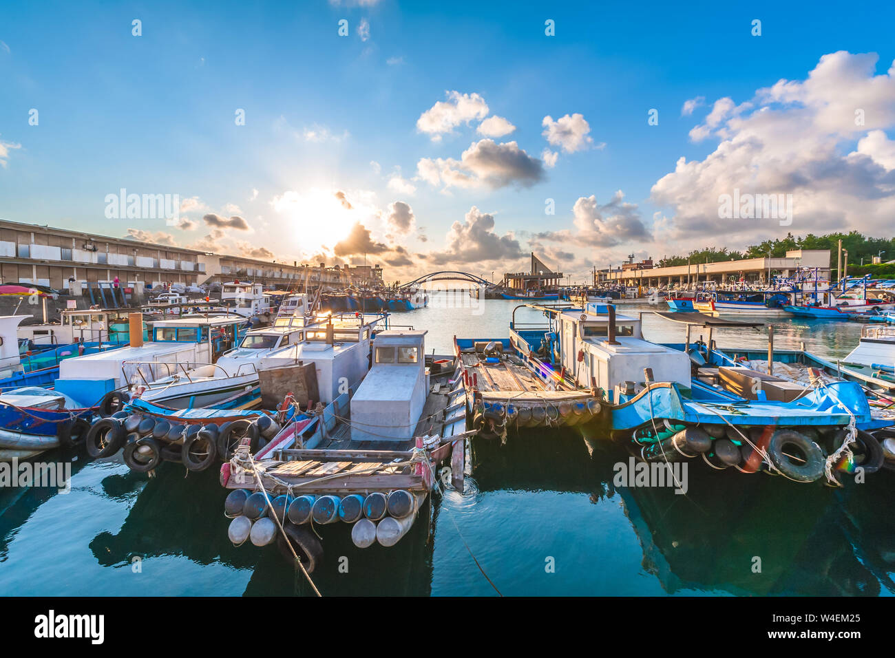 Yongan port de pêche au coucher du soleil par le Taoyuan Banque D'Images
