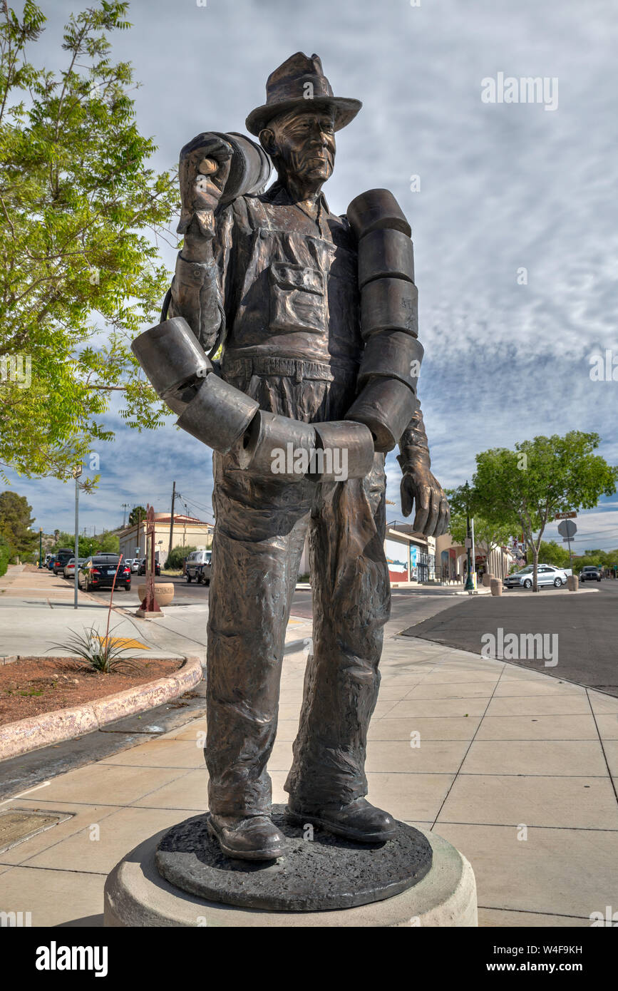 Alabam, sculpture en bronze de l'assainissement, des travailleurs par Steven Liguori, 2007, à Boulder City, Nevada, USA Banque D'Images