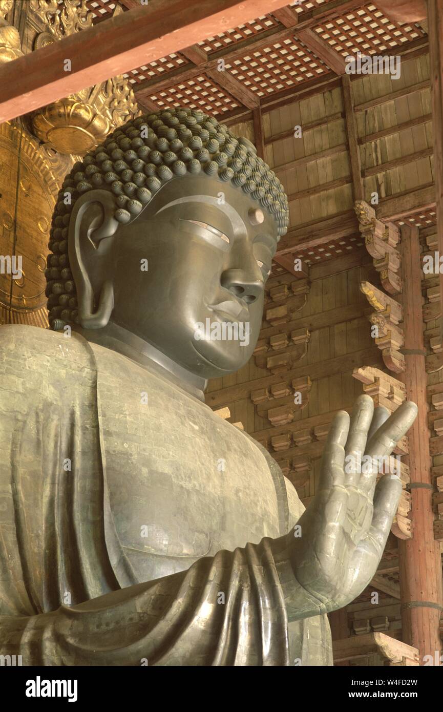 Le Japon, Honshu, Nara, Temple Todaiji, Grand Bouddha Vairocana (Daibutsu) Banque D'Images