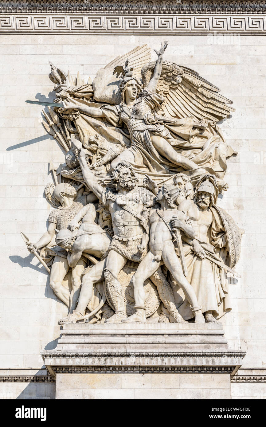 Le départ des volontaires de 1792, également appelé La Marseillaise, est un haut-relief sur le pilier nord de l'Arc de Triomphe à Paris, France. Banque D'Images