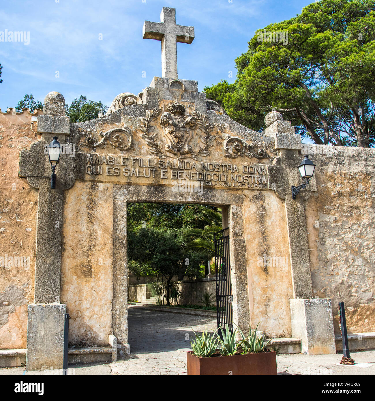 Majorque, Eingang zu Santuari de Cura auf dem Puig de Randa, Mallorca, Espagne Banque D'Images