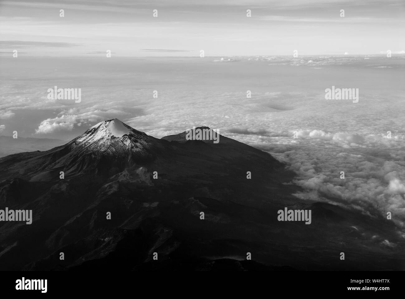 Volcan Popocatepetl en hauteur. Banque D'Images