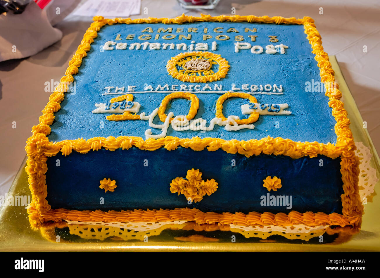 Un gâteau du centenaire est présenté au cours de l'après 3 journée portes ouvertes, le 21 juillet 2019, à Mobile, Alabama. Banque D'Images