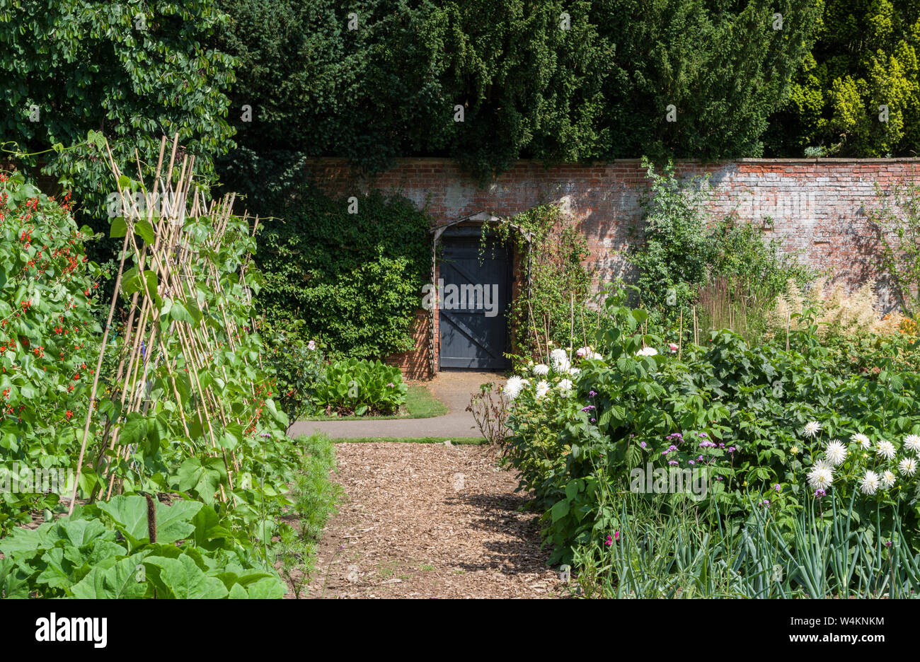 Le jardin clos, Delapre Abbey le long d'une journée d'été, Northampton, Royaume-Uni Banque D'Images