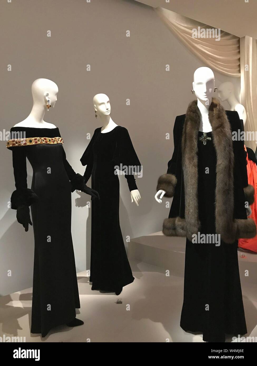 Museum Musée Yves Saint Laurent à Paris a ouvert ses portes en octobre 2017 - 5 avenue Marceau dans son ancienne maison de couture | conditions dans le monde entier Banque D'Images