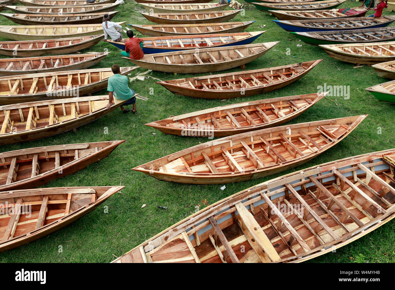 Manikganj, Bangladesh - Juillet 24, 2019 marketsat Ghior : voile à l'upazila de Manikganj, dans différents domaines au cours de la vente mouvementée voir pluies continue comme t Banque D'Images