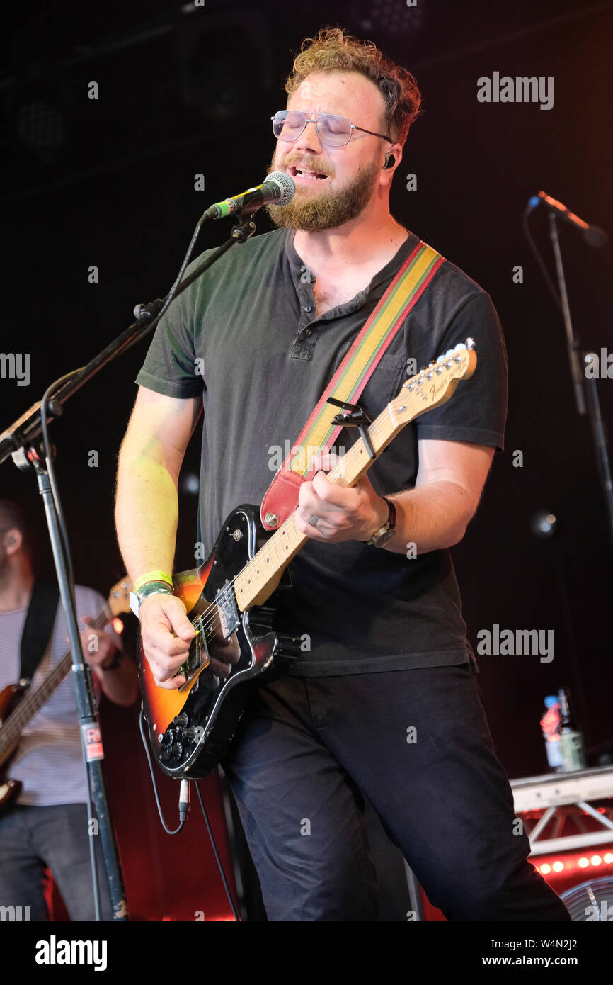 Ben Ottewell de Gomez qui se produiront au Festival Larmer Tree, au Royaume-Uni. 20 juillet 2019 Banque D'Images