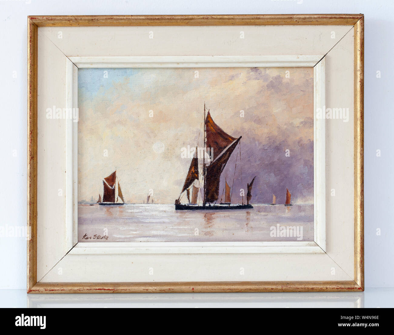 Peinture de bateaux sur la rivière Colne Angleterre Essex Banque D'Images